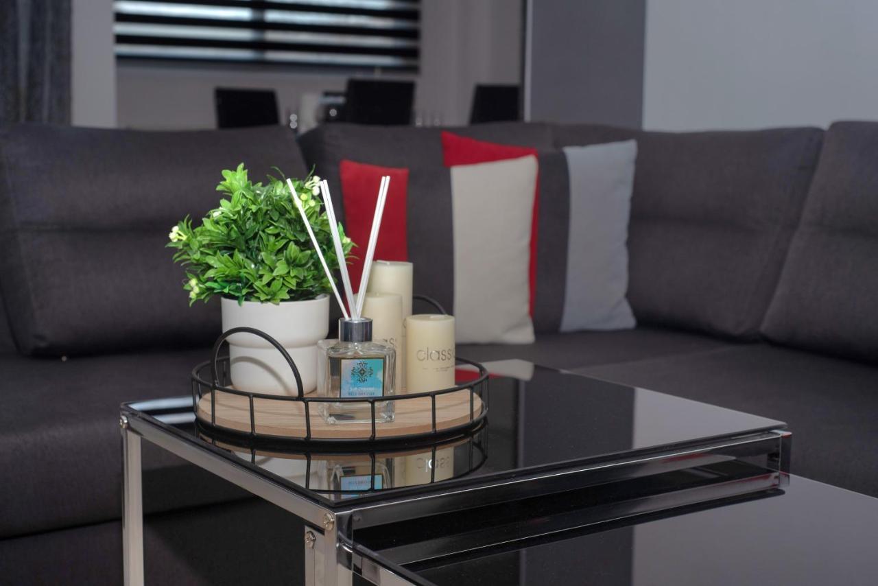 Mistral Luxury Living Aparthotel Néa Péramos Kültér fotó