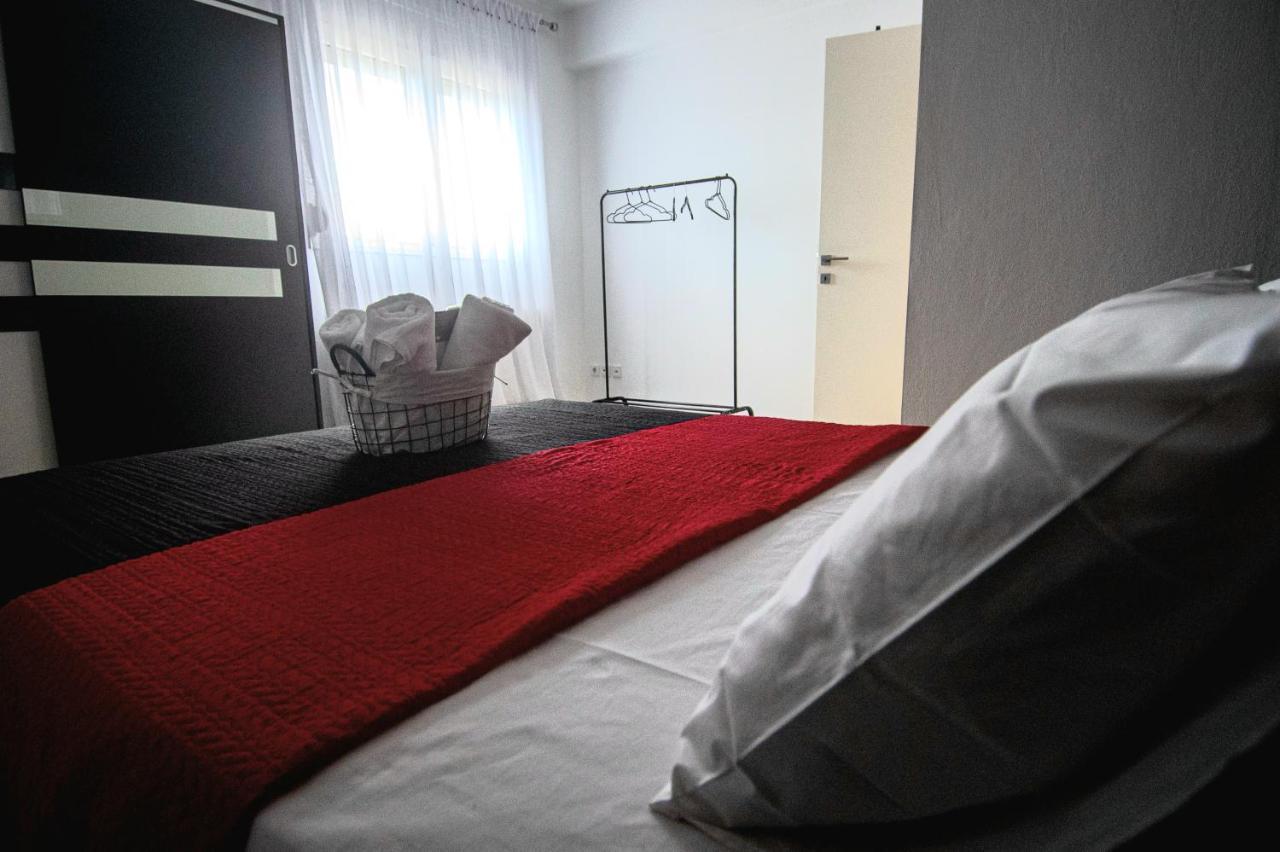 Mistral Luxury Living Aparthotel Néa Péramos Kültér fotó